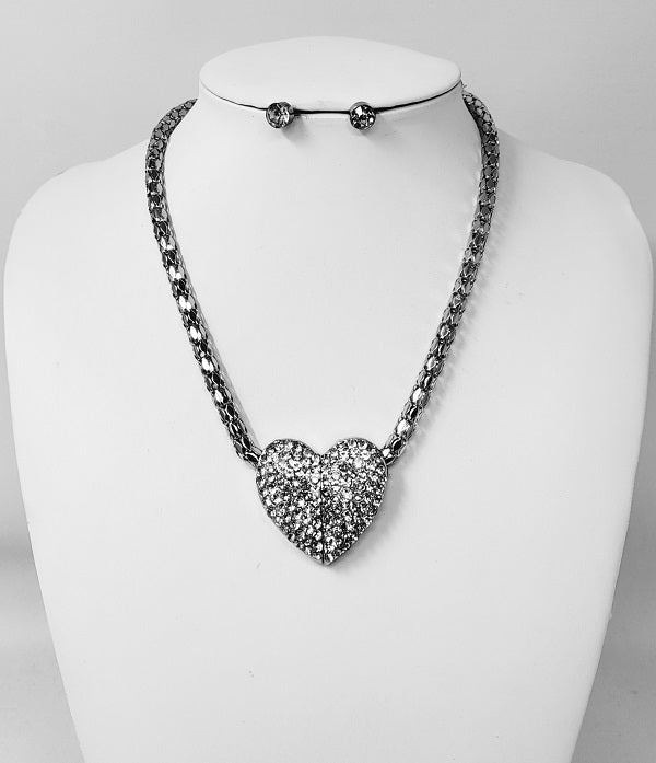 Necklace: JN10877RCL