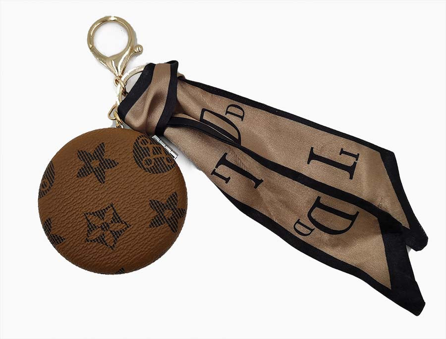 Keychain: KC7049 BROWN