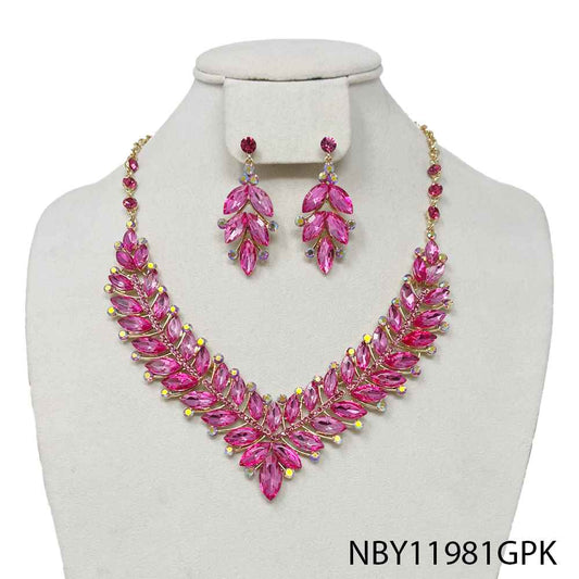 Necklace: NBY11981GPK