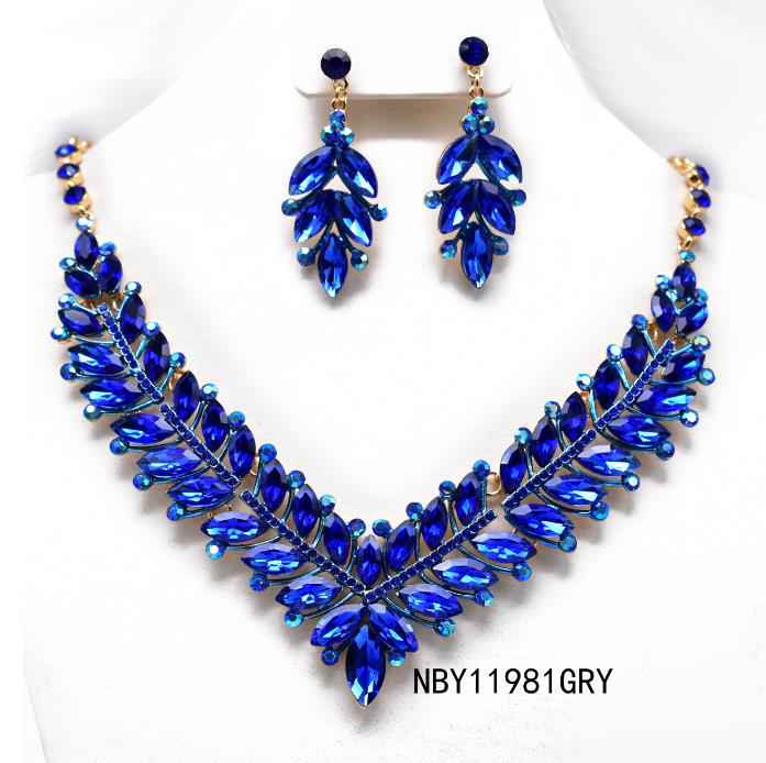 Necklace: NBY11981RRY