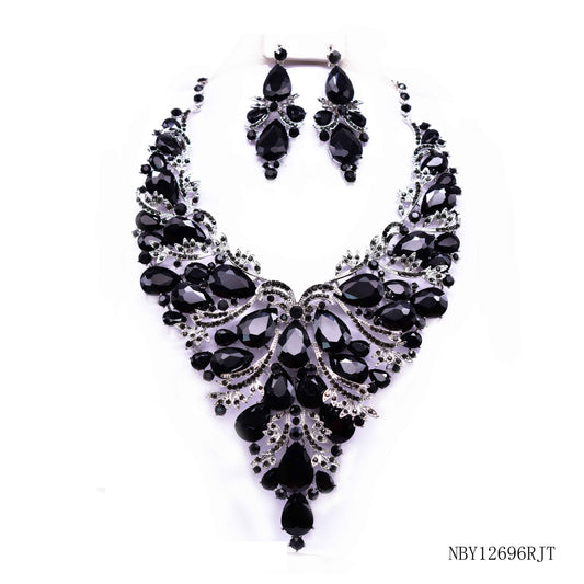 Necklace: NBY12696RJT