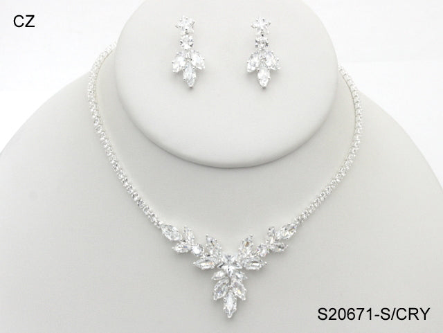 Necklace: S20671S