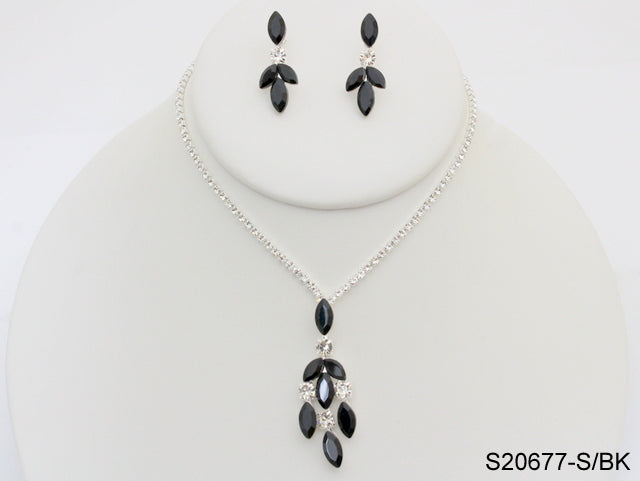 Necklace: S20677BK