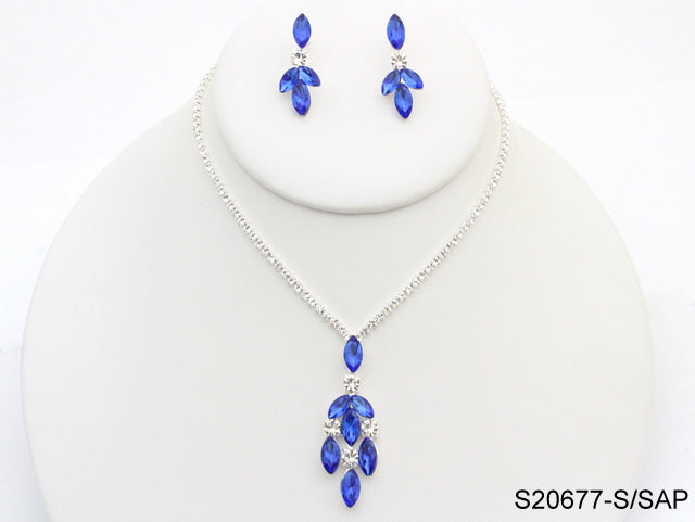 Necklace: S20677SAP