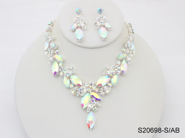 Necklace: S20698SAB