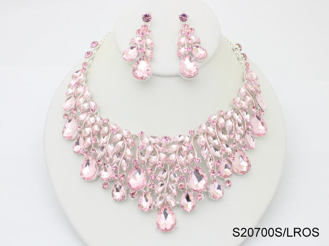 Necklace: S20700PK