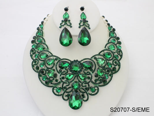 Necklace: S20707EM