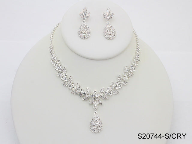 Necklace: S20744S