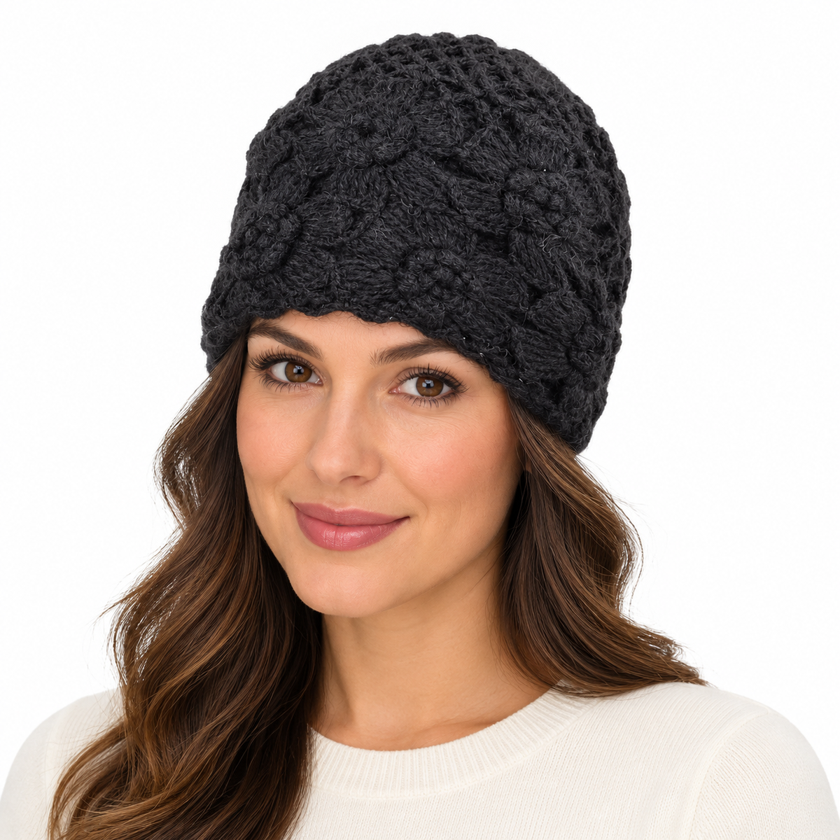 Model wearing Hat: WHA2324 BLA