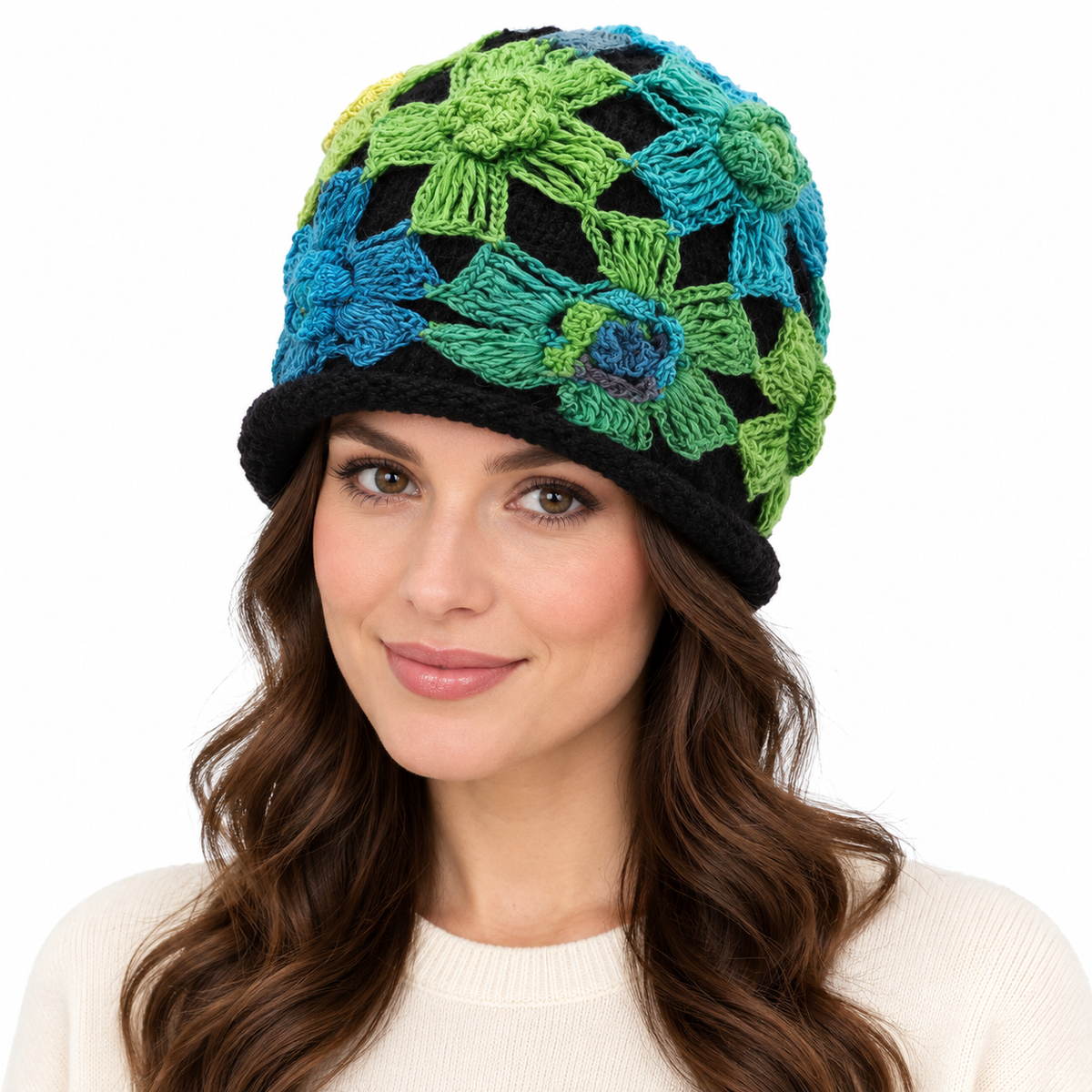 Model wearing Hat: WHA2322 BLA