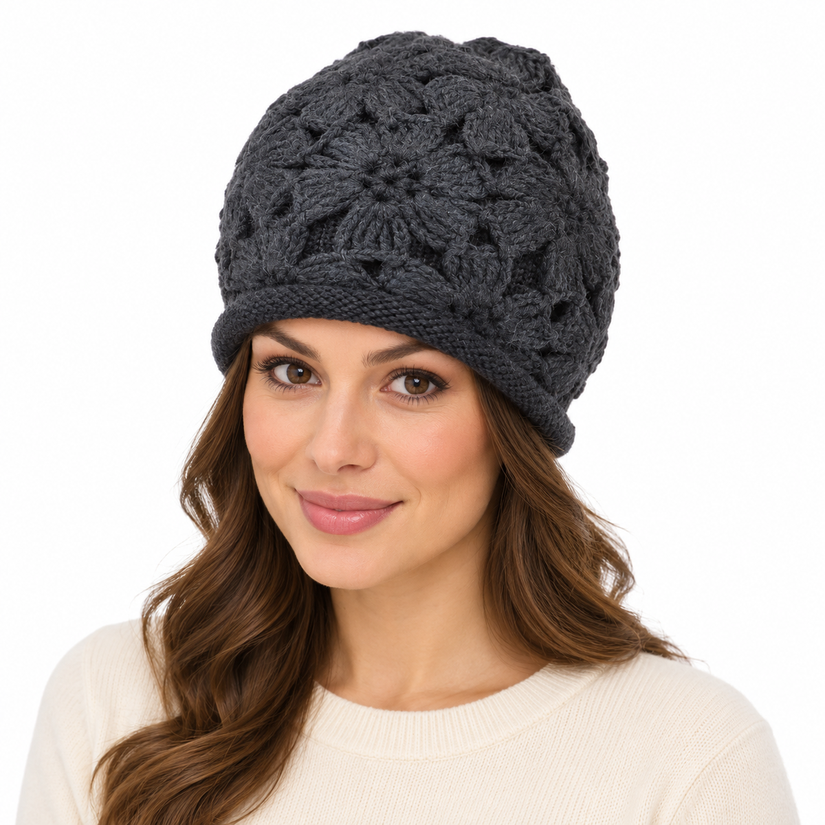 Model wearing Hat: WHA2326 BLA
